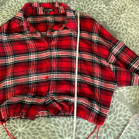 Fashion Nova Cropped Plaid Flannel Shirt XS Red Queen Button Up Y2K Streetwear - Picture 7 of 9
